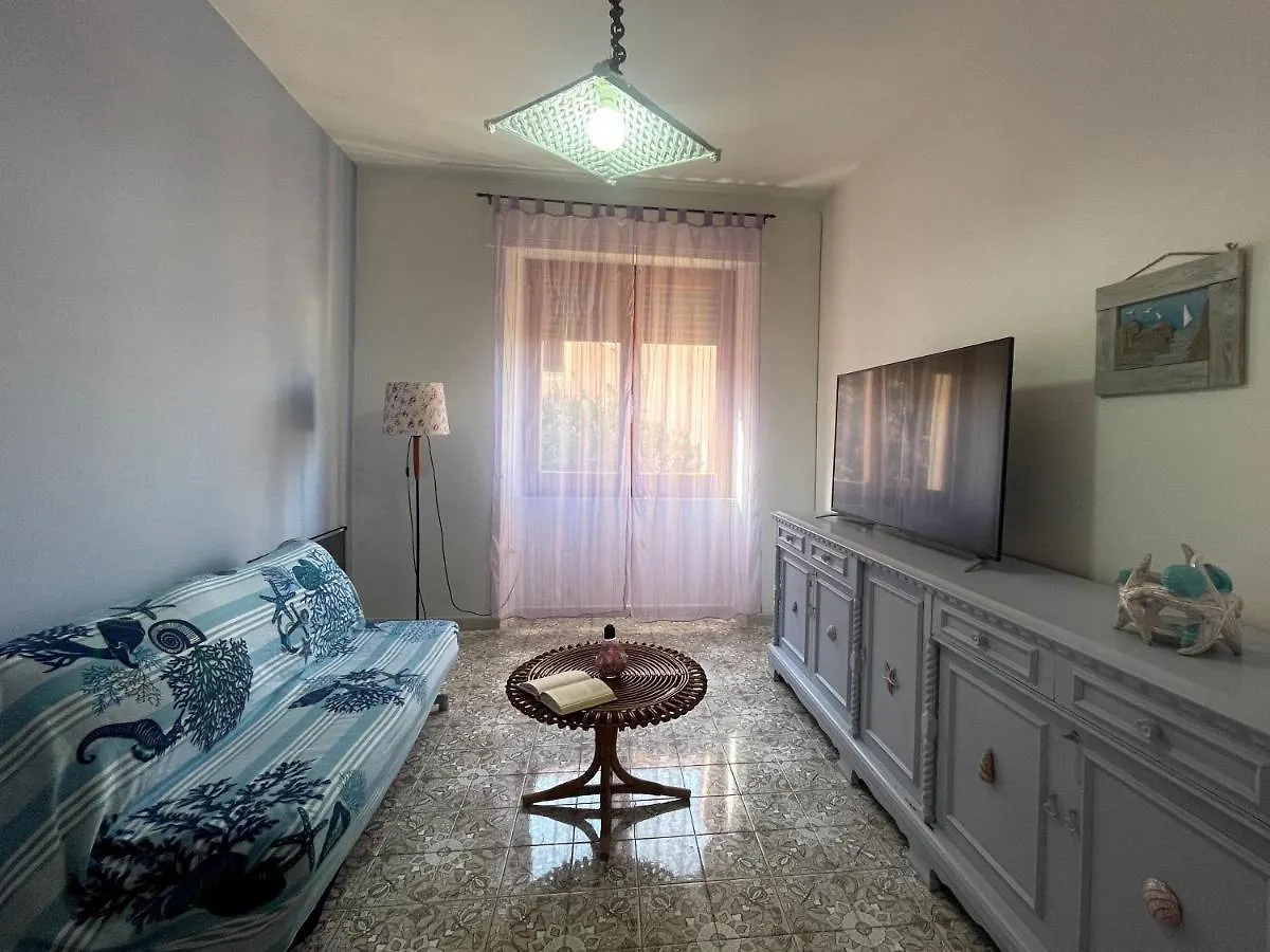⋆⋆⋆⋆⋆ In Centro 6 Persone, Ampio E Tranquillo Appartamento Completo La Maddalena  Apartment La Maddalena (Sassari)