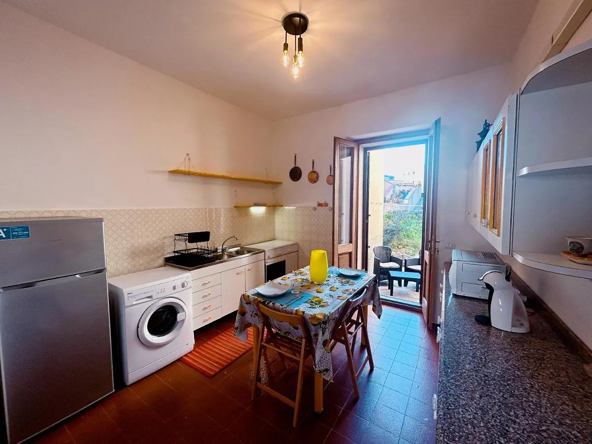 Apartment ⋆⋆⋆⋆⋆ In Centro 6 Persone, Ampio E Tranquillo Appartamento Completo La Maddalena