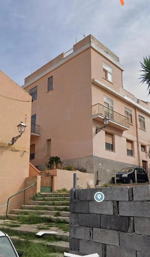 ⋆⋆⋆⋆⋆ In Centro 6 Persone, Ampio E Tranquillo Appartamento Completo La Maddalena  Apartment La Maddalena (Sassari)